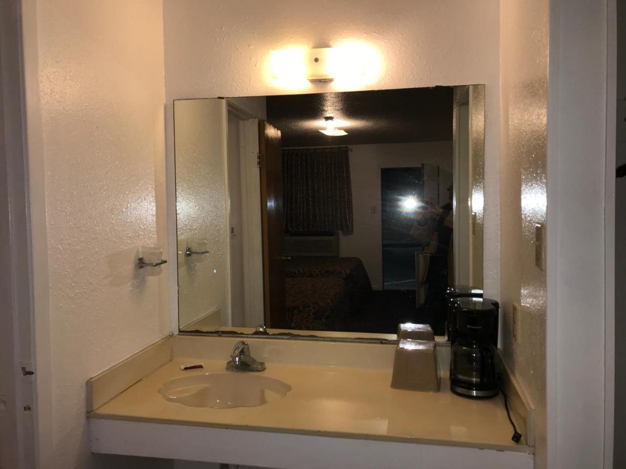 Luxury Inn George West Εξωτερικό φωτογραφία